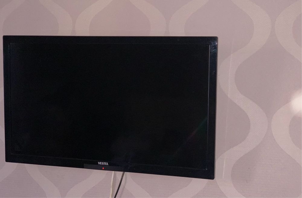 Телевизор Vestel диаметр 81 см