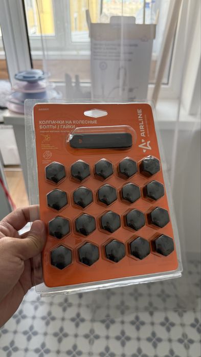 Заглушки на болты