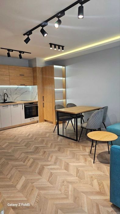 Дава се под наем Двустаен апартамент в Пловдив, Христо Смирненски - 70 кв.м за 510 € - Снимка #13