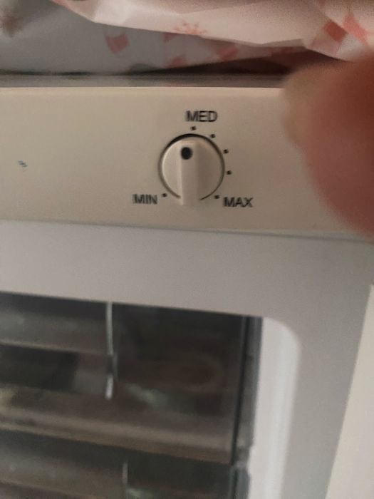 Продам морозильную камеру