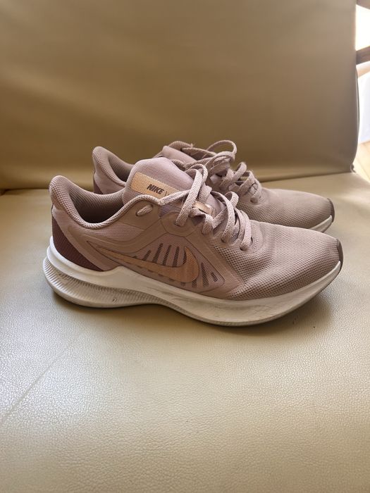 Дамски маратонки nike