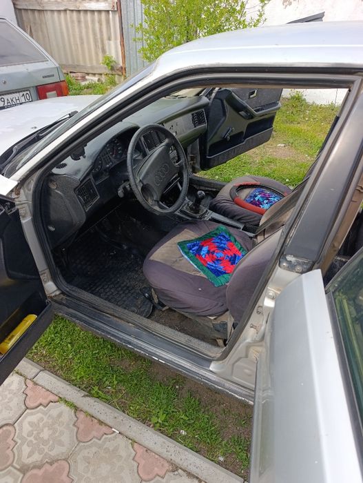 Продам  Ауди 80 б3