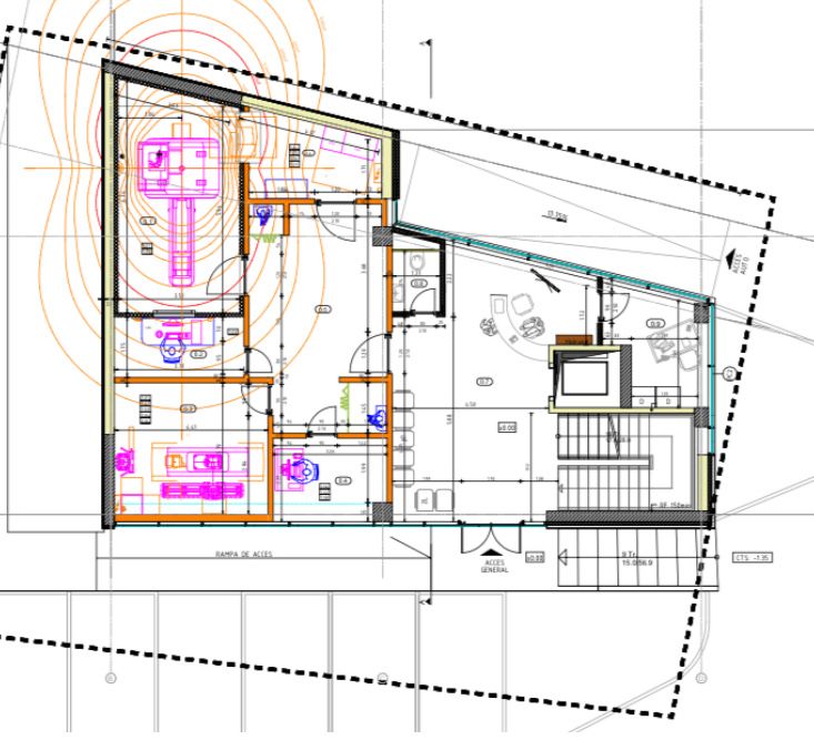 Inchiriez cladire ultracentrala D+P+4E
