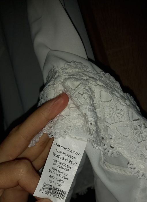 Top va maykala ikkitasi yengi kiyilmagan