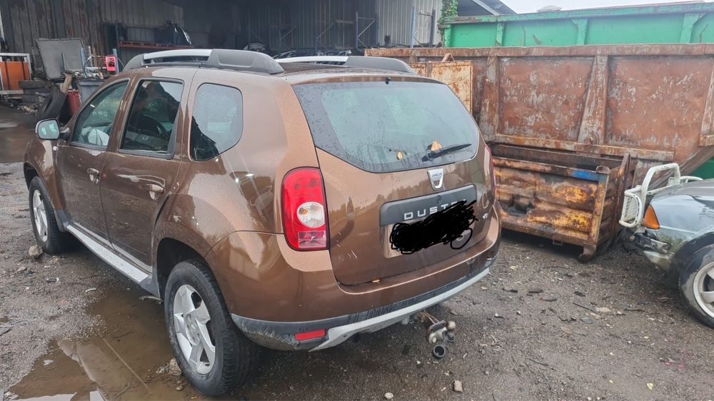 Dezmembrez dacia duste