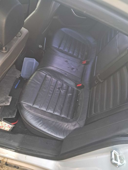 Masina auto opel insignia