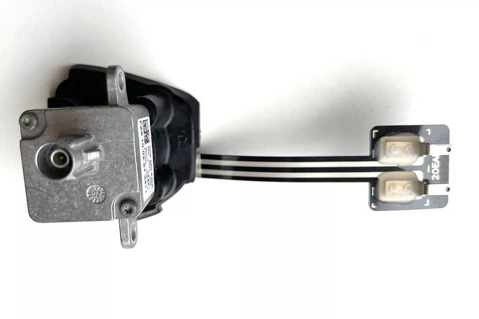 Дясно огледало / виртуална камера Audi Etron 50 55 Quattro 4KE980546A