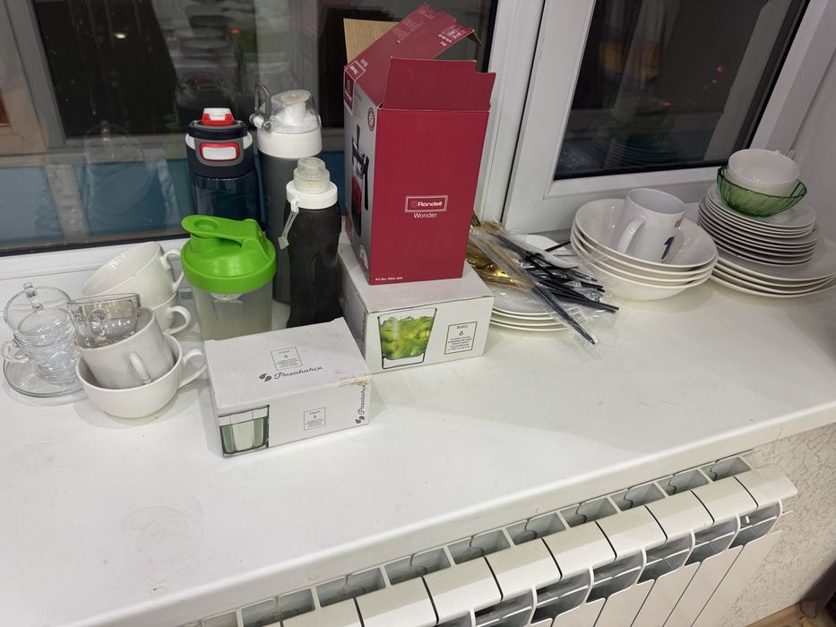 Всю посуду отдам за 10,000 тг