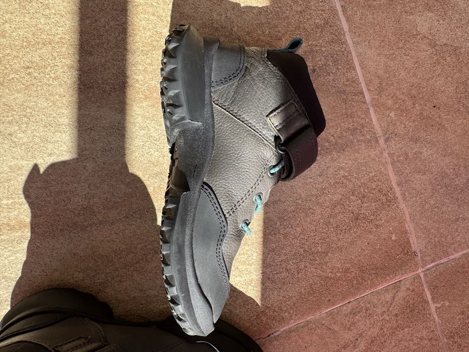 Camper Ghete de piele cu velcro,, marimea 27