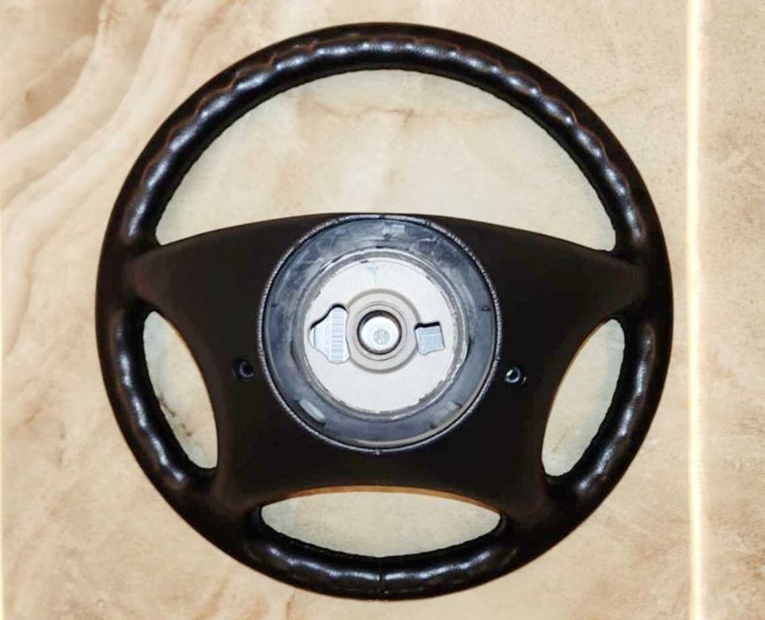 Мултиволан за Mercedes W210 /W208/W124/W127