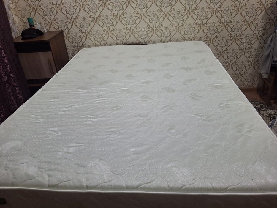 Продам матрац 140*200