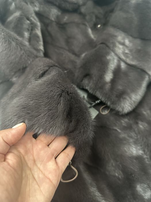 Продам шубу норковую