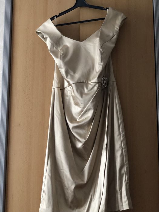 Красивые платья,тёплая куртка