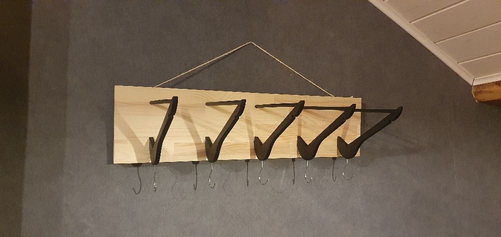 Закачалка за антре уникат