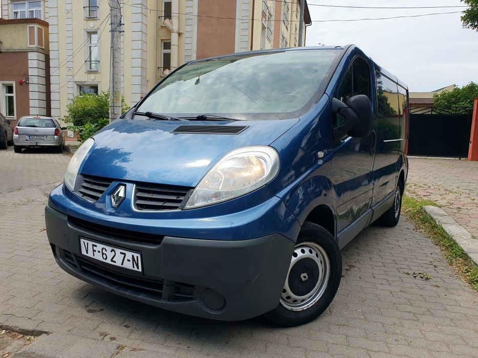 RENAULT Trafic