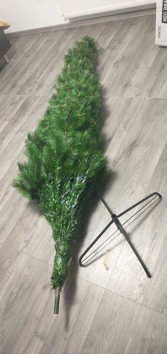 Brad artificial cu led-uri