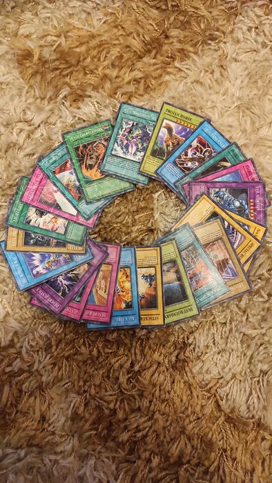 Yu-Gi-Oh карти много запазени и оригинални!"