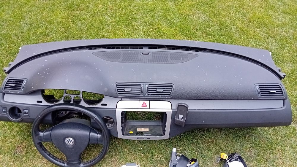 Planșă bord Passat B6