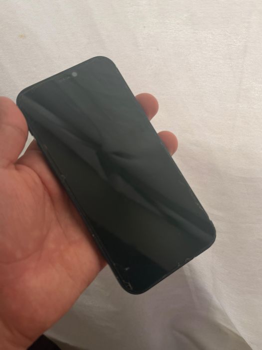 Айфон 12 с гарантией