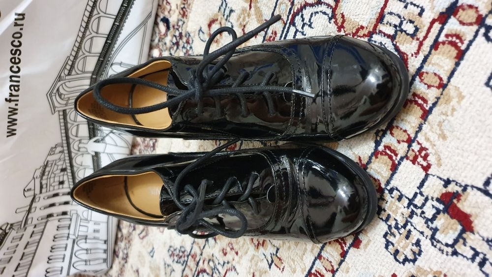 Ботинки лакированные