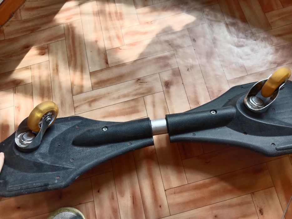 Скейт двух колесный