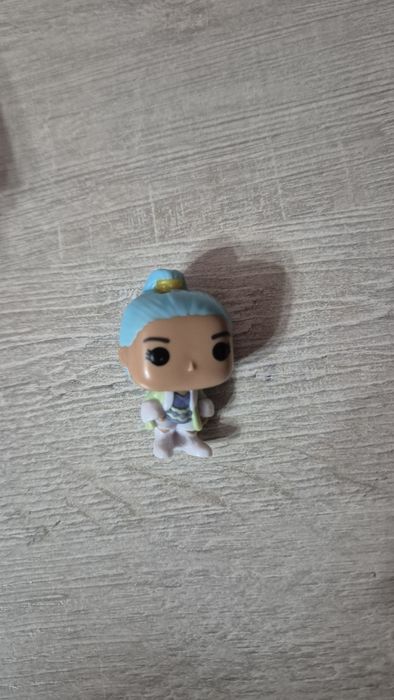 Меняю Kinder one piece Vivi