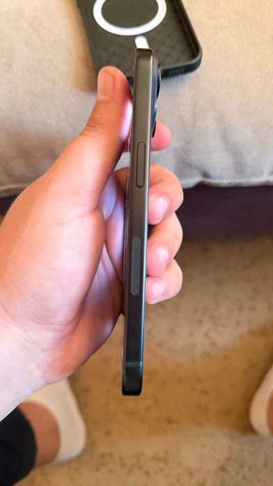 Айфон 15 на 128 памяти