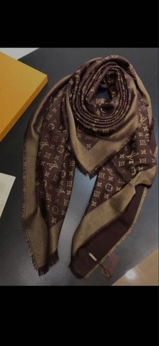 Fular Louis Vuitton, model 2026, 8 modele, gratuit prin posta romana