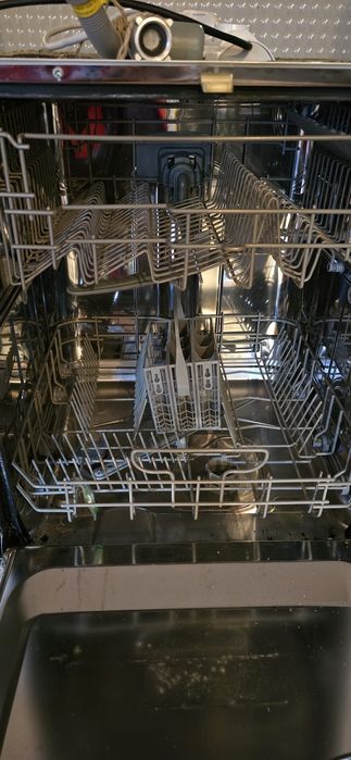 Сьдомиялна вградена 600мм в отлично сьстояние