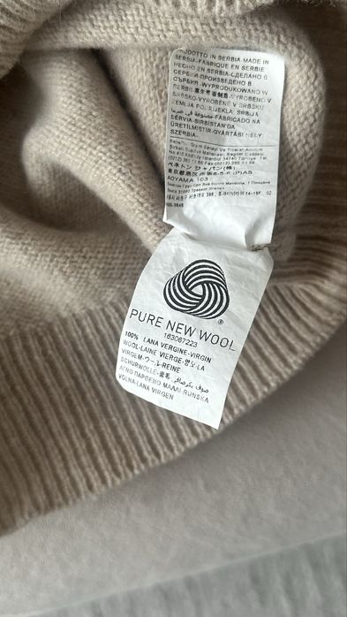 Шерстяной свитер Benetton