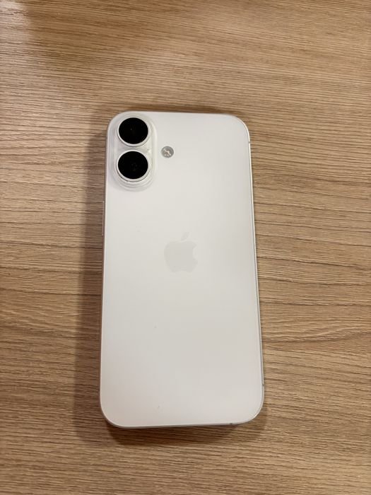 Продам 16 айфон 128гб