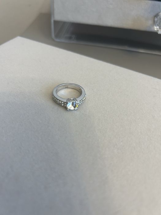 Inel swarovski mar 52