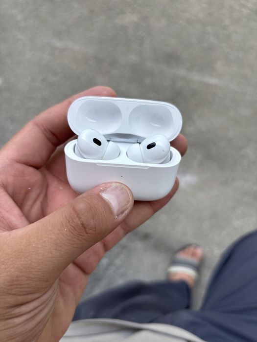 Air pods pro.