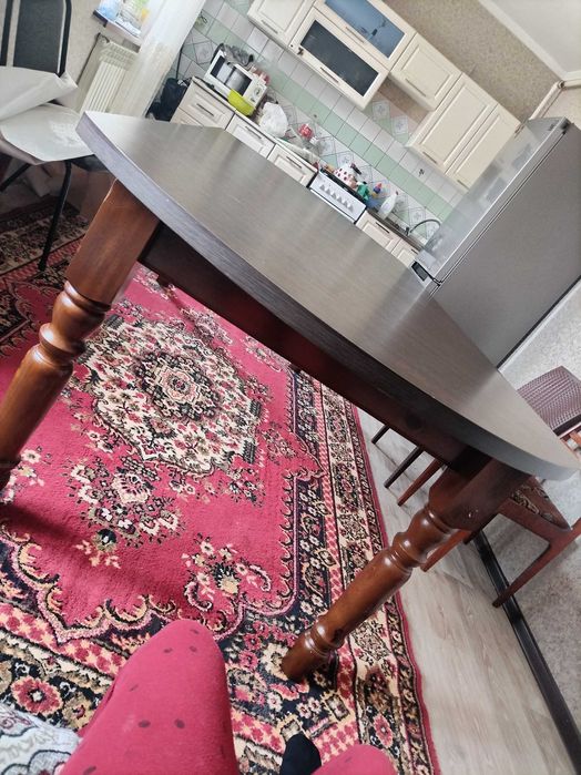 Продается стол на зал