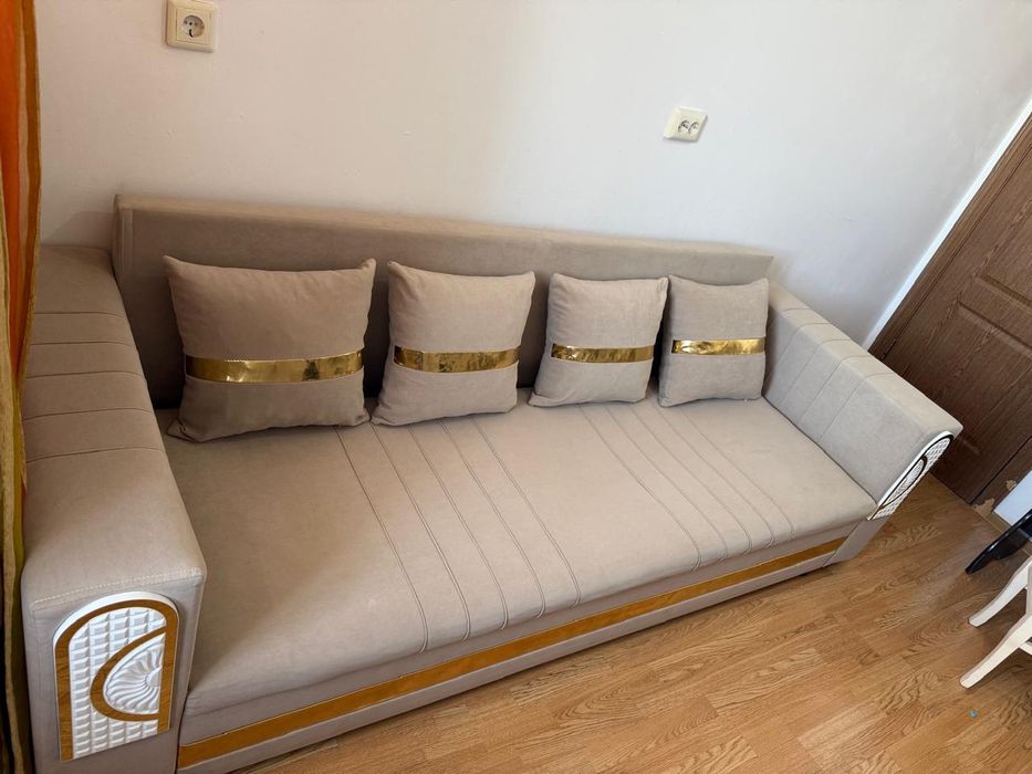 Продаю диван в отличном состоянии