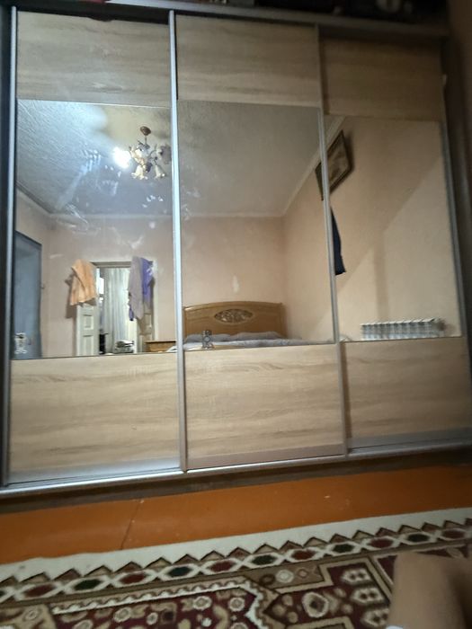 Купейный шкаф и подставка для телевизора