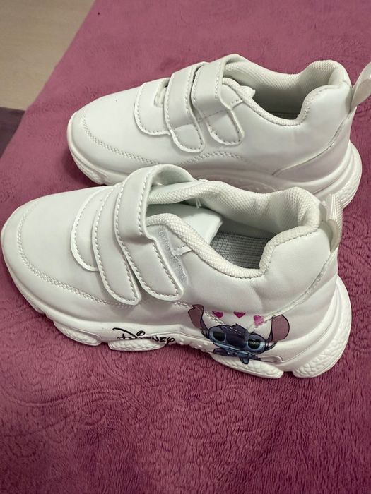 Маратонки за момиче