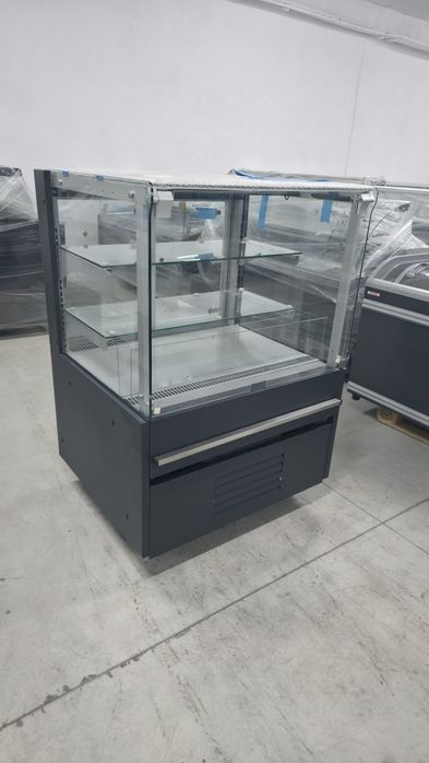 Сладкарска хладилна витрина 100 см