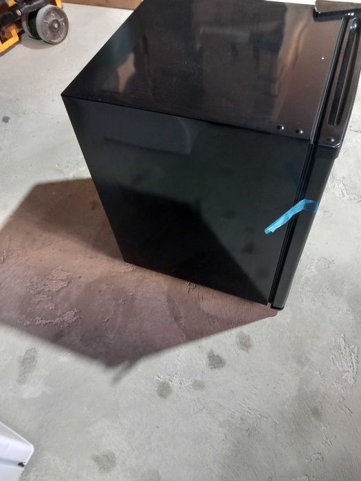 Mini frigider 66 litri