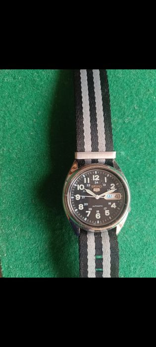 Лот автоматични часовници Seiko5 и Orient