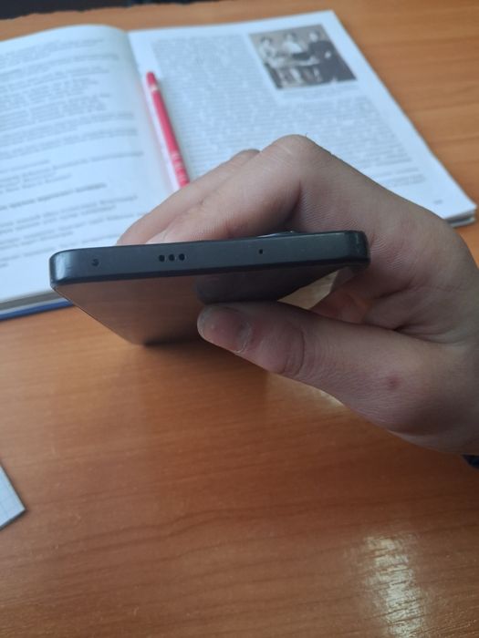 Продам телефон Xiaomi 12 Lite