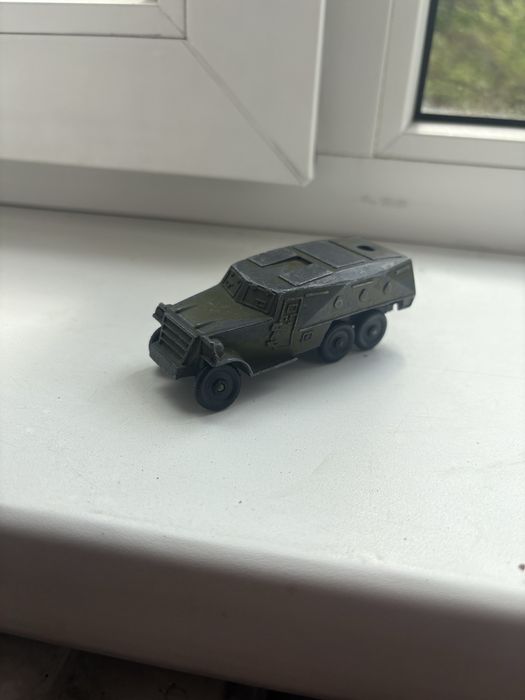 Модель бронетранспортера БТР 152