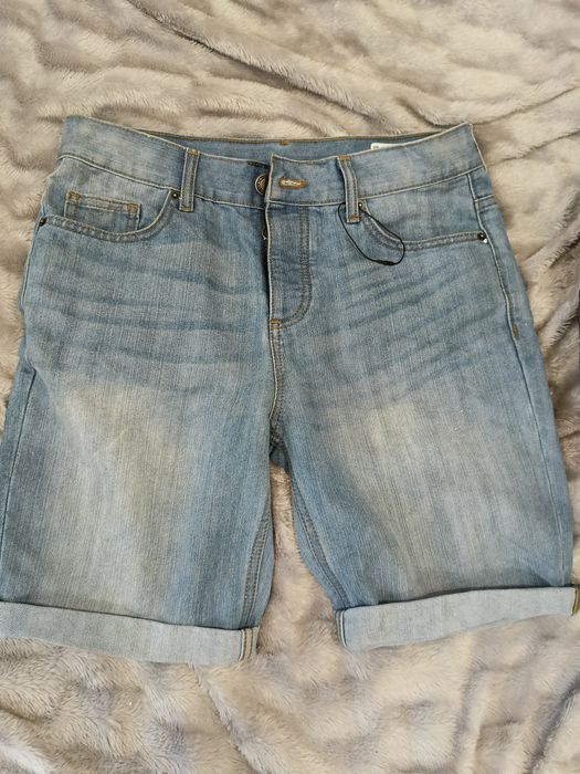 Продам вещи б/у в хорошем состоянии