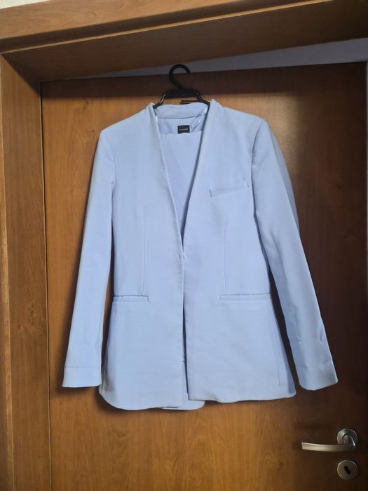 Костюми на различни марки летни и зимни