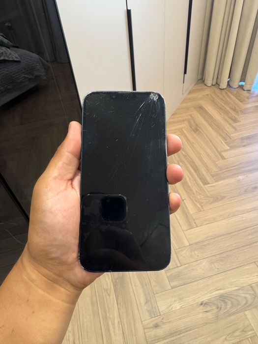 iPhone 14 plus.