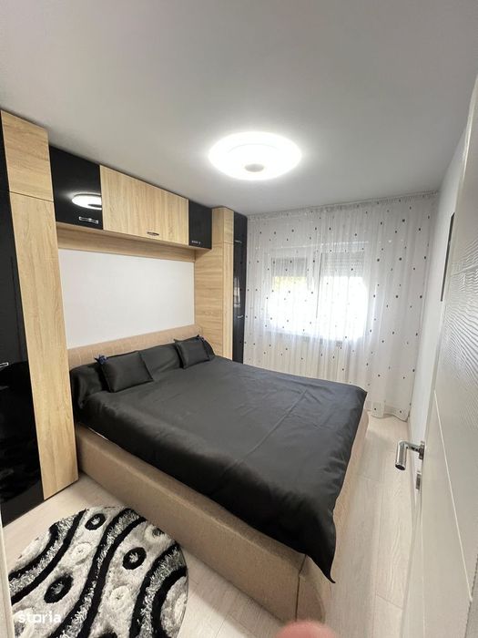 Apartament cu 3 camere , mobilat si utilat, in centru