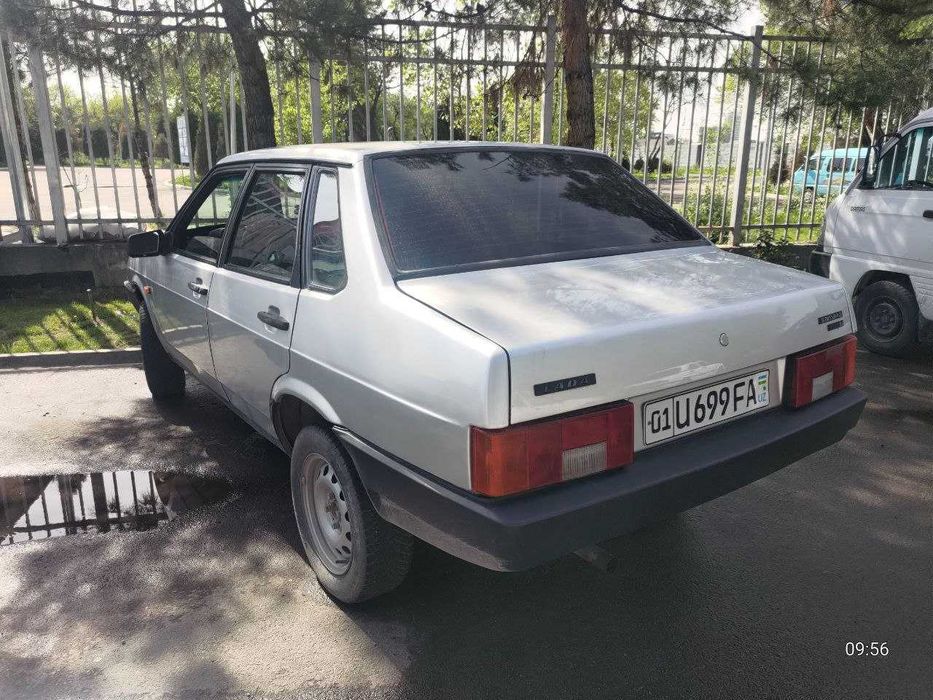 Продам автомобиль ВАЗ 21099