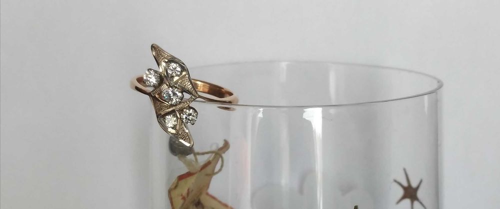 Кольцо с бриллиантами