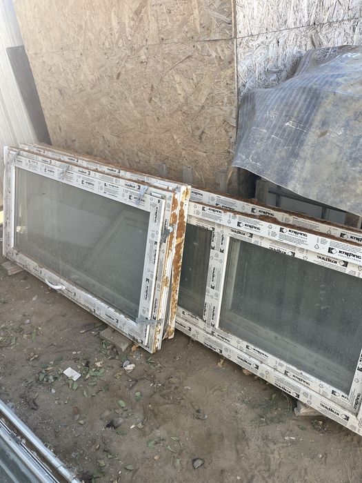 Пластиковый окно и дверь  по-2шт