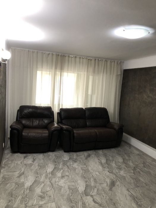 Inchiriez apartament cu 3camere